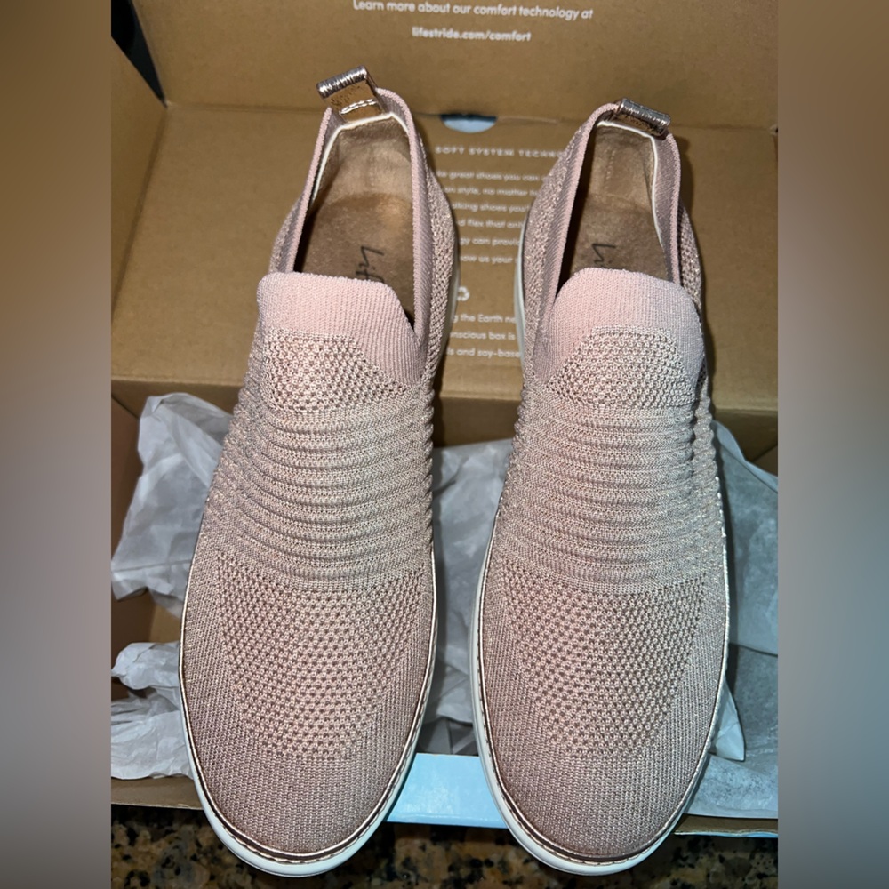 NEW! Life Stride Women's Blush Knit Slip-On Sneakers 8 wide